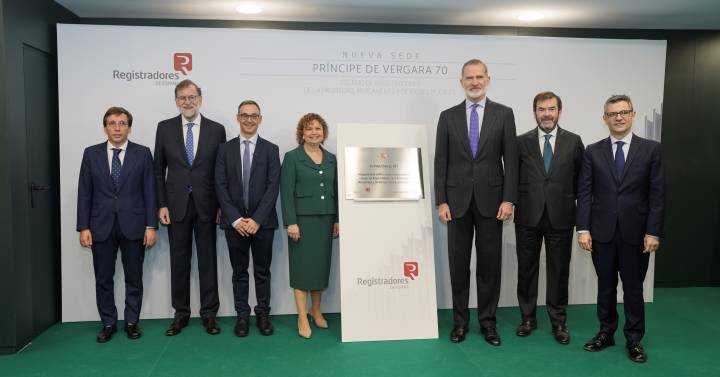 El Rey inaugura la nueva sede del Colegio de Registradores |  Legal