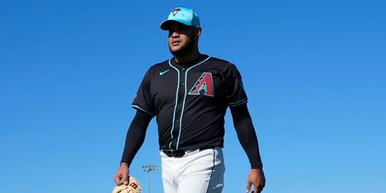 Eduardo Rodríguez debuta en la primavera tras acuerdo con los D-backs