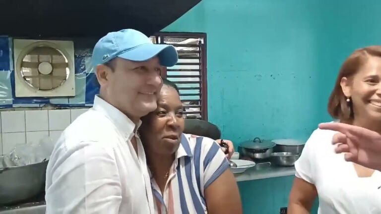 ABEL MARTINEZ : Cuenten conmigo que este país lo vam9s a llevar por el buen camino y el progreso.