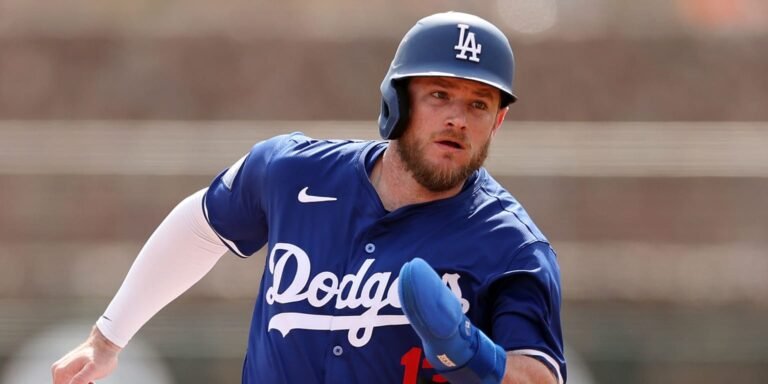 Radiografías de Max Muncy en la mano negativas después de HTA