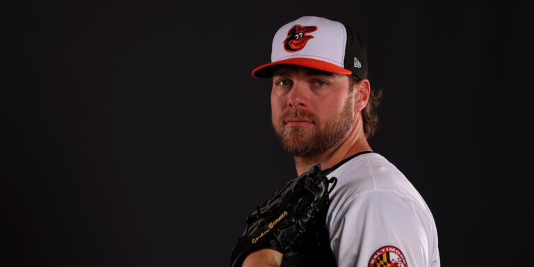 Corbin Burnes habla sobre la preparación para 2024 con los Orioles