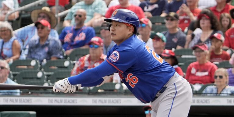 Ji Man Choi busca ganarse un lugar en la banca en la lista de los Mets