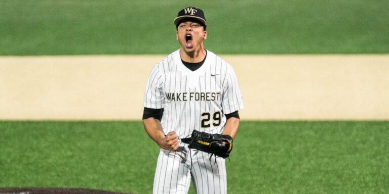 Chase Burns de Wake Forest poncha a 14, la mayor cantidad de su carrera