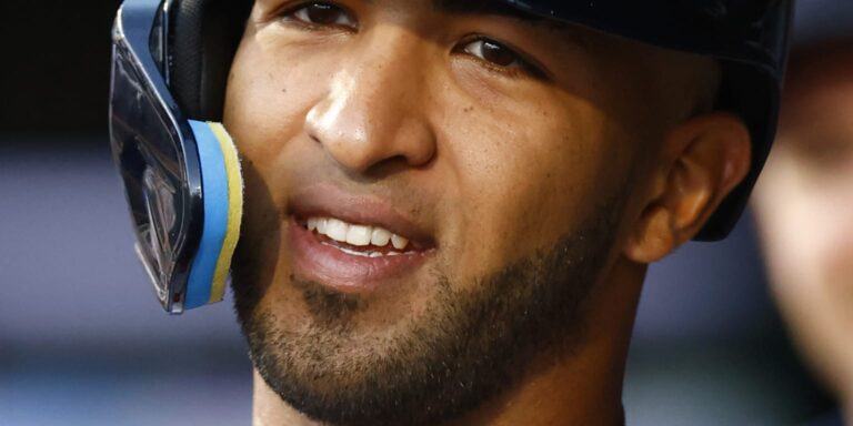 Eddie Rosario acepta contrato con los Nacionales (fuente)