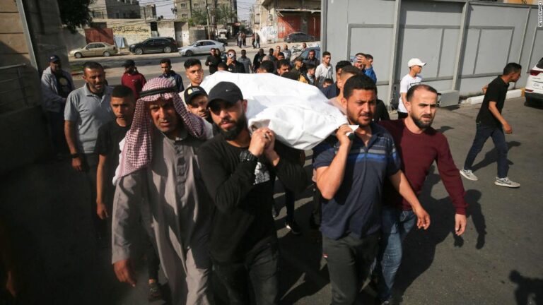 Guerra entre Israel y Hamas: 7 trabajadores humanitarios muertos en ataque en Gaza