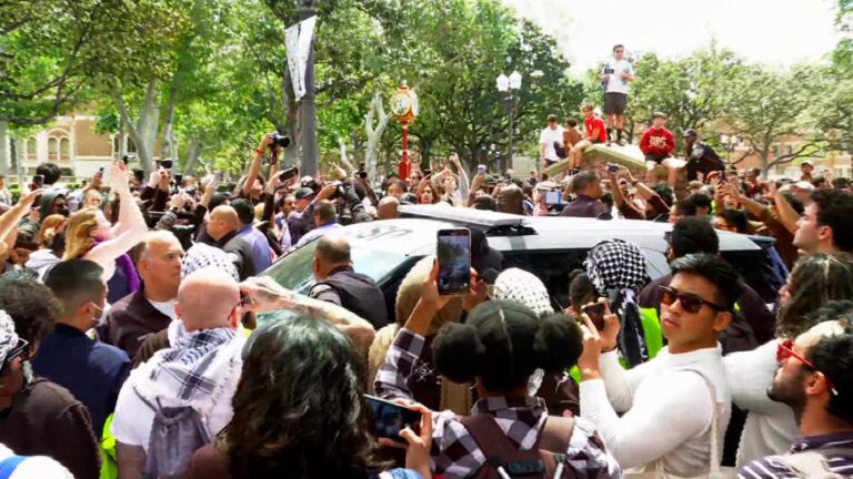 Protestas pro palestinas en la USC, la Universidad de Columbia y campus universitarios en todo el país