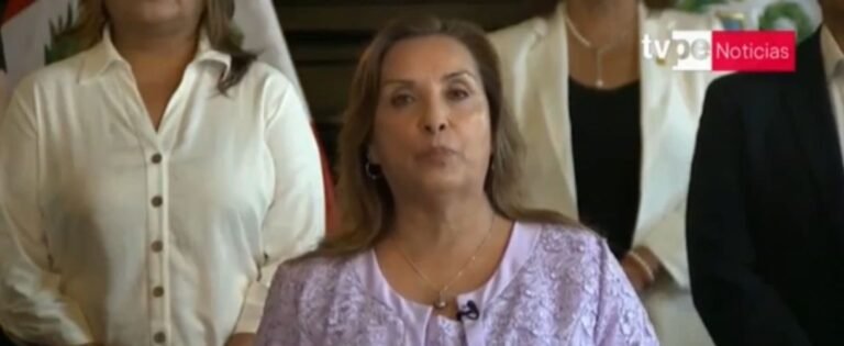 Se defiende de acusación de enriquecimiento ilícito