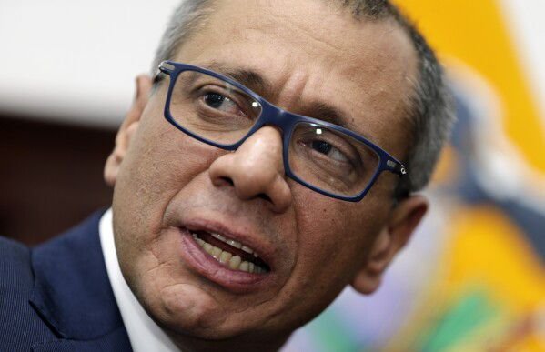 Gobierno ecuatoriano justifica invasión de embajada mexicana