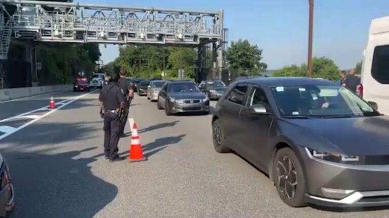 Despliegue policial junto a la MTA contra evasores de aduanas