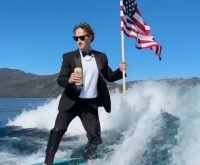 Así celebra Mark Zuckerberg el 4 de julio (video)