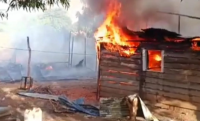 Incendio destruye 2 casas y 11 habitaciones en Dajabón