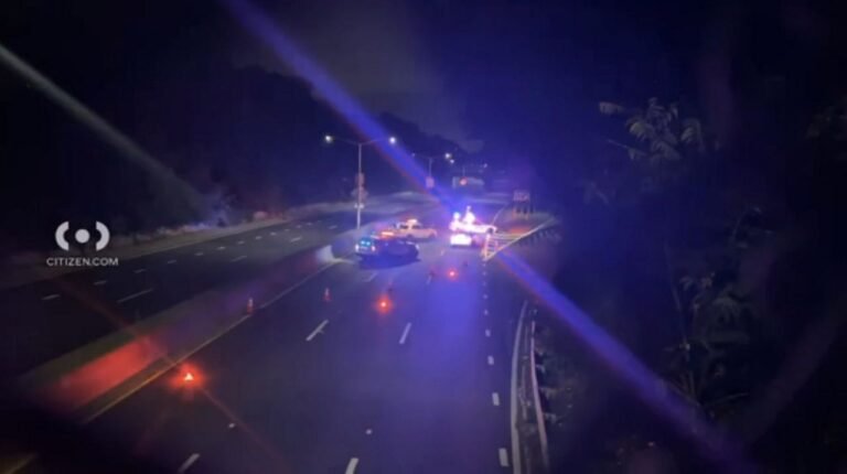 Dos jóvenes pierden la vida tras accidente con su motoneta