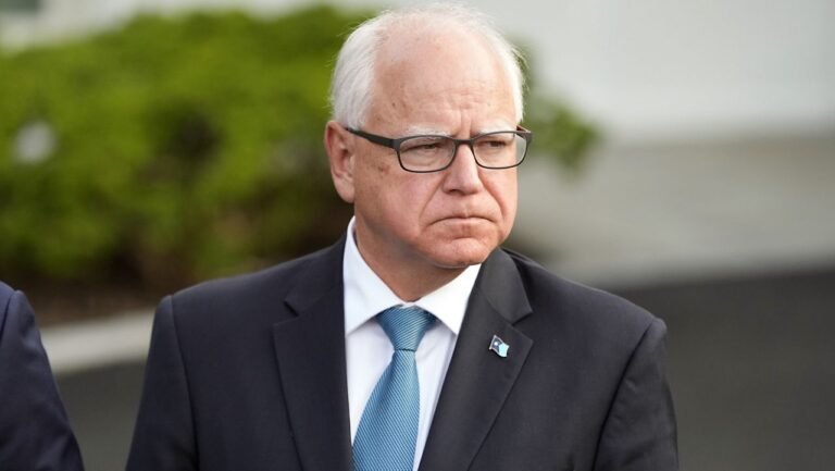Gobernador de Minesota Tim Walz opción de Kamala Harris