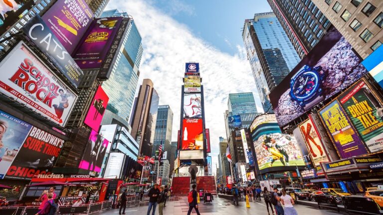 Turismo en Nueva York aumenta y se dirige a cifras récord