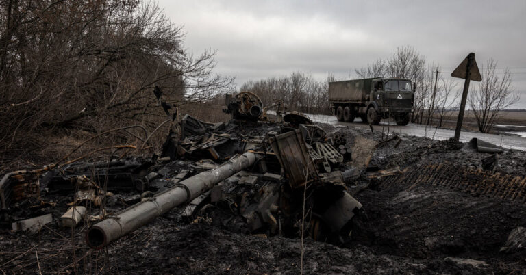 Rusia y Ucrania luchan dentro de Kursk, con oleadas de tanques, drones y norcoreanos