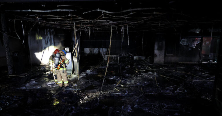 Más de 300 personas huyen del incendio de un edificio en Corea del Sur