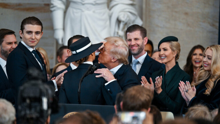 Las mejores fotos de la histórica investidura de Donald Trump