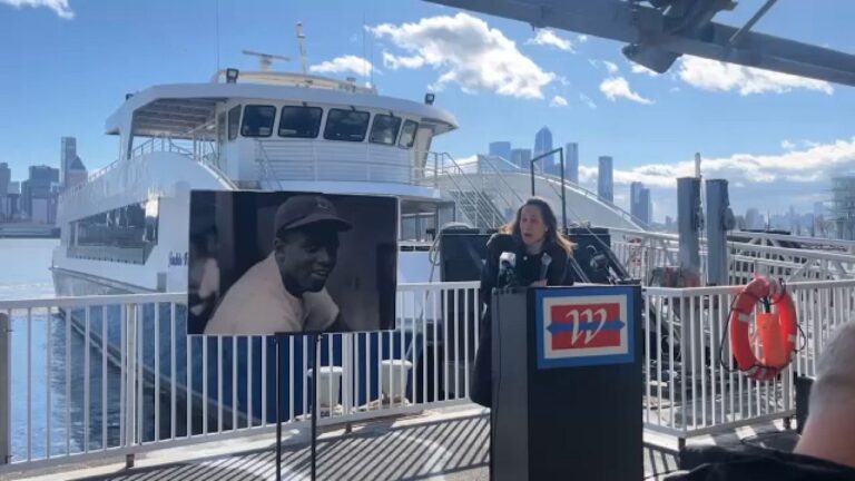 Presentan El Nueva Ferry «Jackie Robinson»