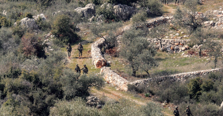 Israel dice que mantendrá a las tropas «temporalmente» en 5 puntos en el Líbano.