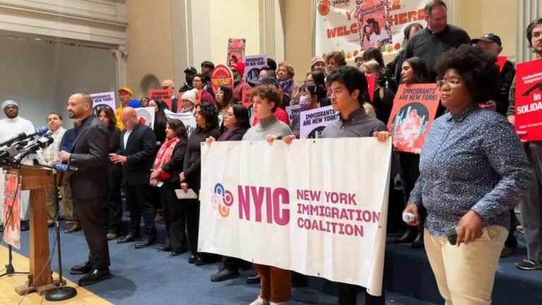 Protestan Medida Levantar Prohibiciónice Ice Ingresar Iglesias