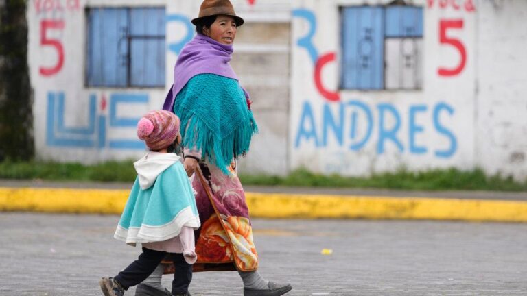 Comicios de Ecuador ¿CÓMO VOTA EL PUEBLO INDÍFENA?