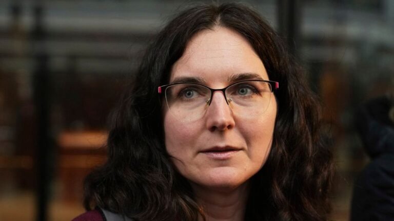 Deportán A Doctora Libbena Pese una visa de tener