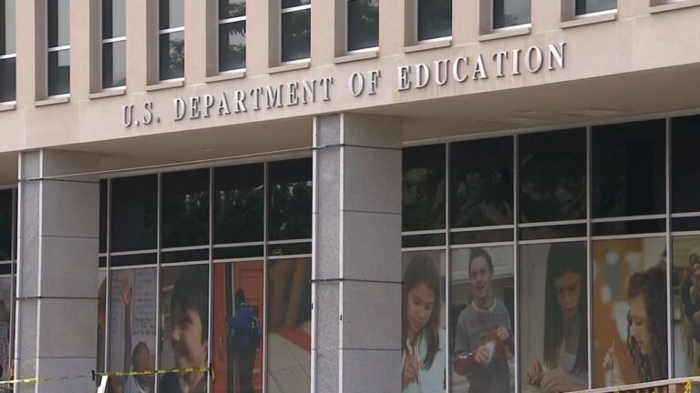 Dipto. Educación Desprecedirá Más de 1.300 Empleados