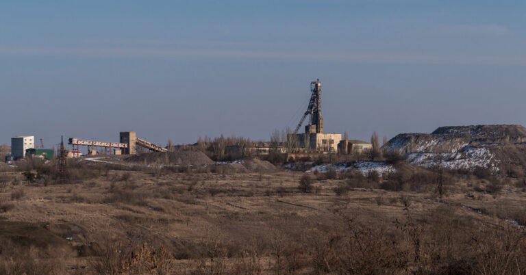 Ucrania y el acuerdo de los siglos de EE. UU. En los ingresos de los minerales raros de tierras