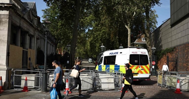 Hombre acusado de delito terrorista después de tratar de ingresar a la embajada israelí en Londres
