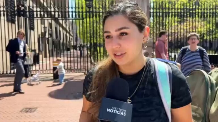 ‘La Universidad deBería Costar Menos’: Cobro Présstamos