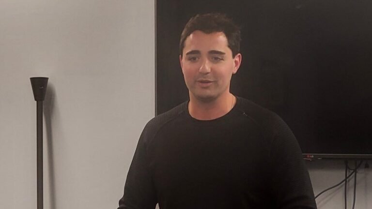 Aspirante a la Legislatura de Long Island Está Desaparecido