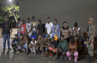 Un carrito con 19 haitianos en Mao – Remolacha