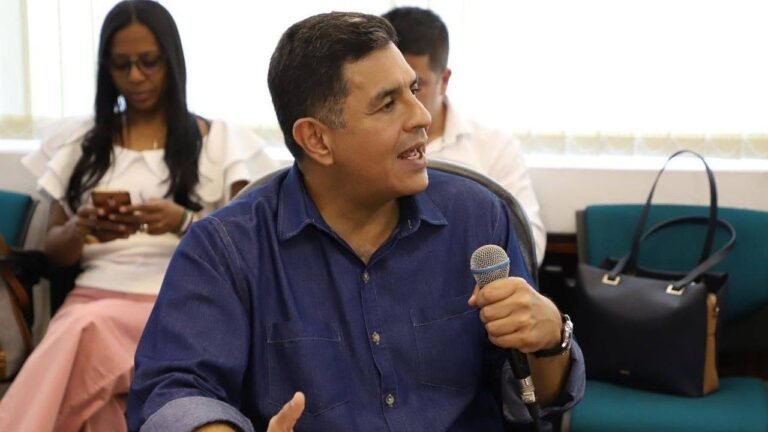 Debe César El Genocidio, Embajador de Colombia en Palestina