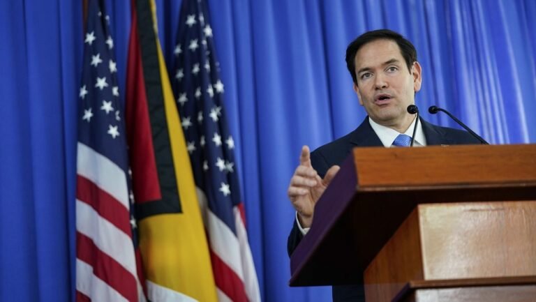 Trump Cambia Sus Pautas para Aprobar Visas estudiantiles