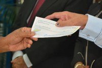 El uso de cheques baja casi un 50% en RD desde 2008 – Remolacha