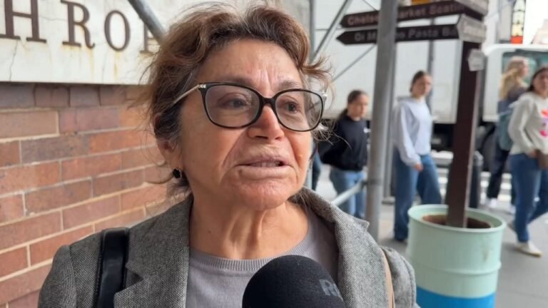 ‘Está Siguiendo Los Pasos de Un dictador’: Sobre Trump