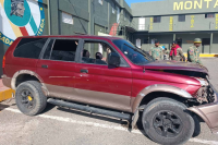 Ejército intercepta yipeta con 14 haitianos en Vallejuelo