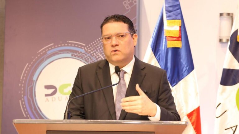 AMCHAMDR y CNFC resaltan impacto positivo de la Dirección General de Aduanas en el comercio nacional