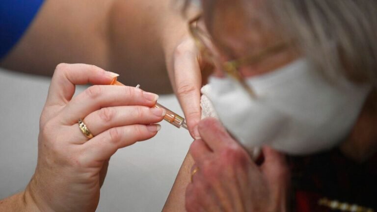 Eeuu Pierde Programas de vacunación por recortes federales