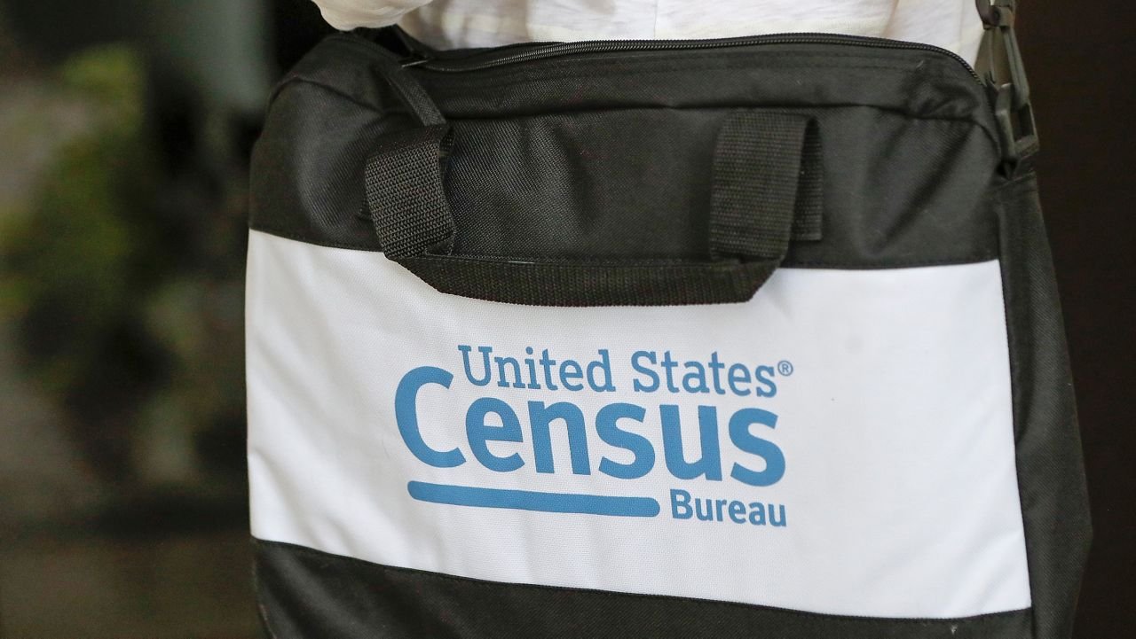 Trump Busca excluir del censo A Inmigrantes Indocumentados