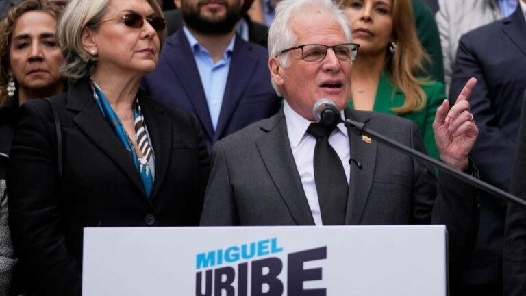 Padre Precandidato Colombiano Asesinado Uribe Toma Su Lugar