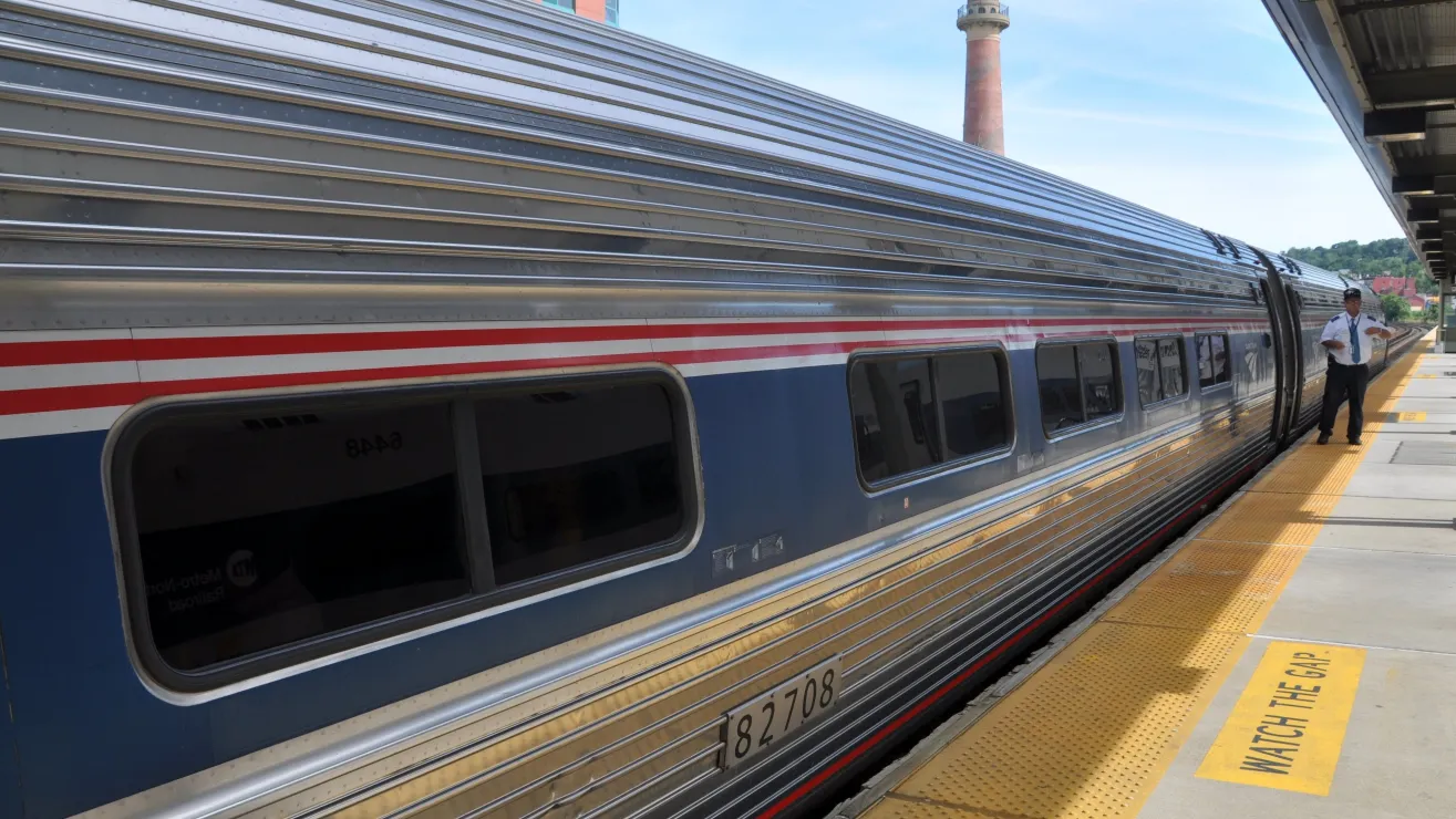 Prevén inaugurar tren que conectará a Nueva York con Los Ángeles en menos de 72 horas en 2026