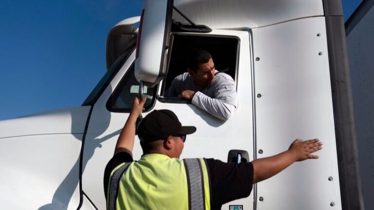 Trump Amenaza Con recortador Fondos A Estados por Camioneros
