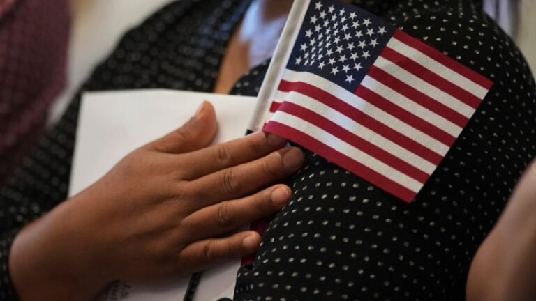 Eeuu evaluará carácter moral y actividad antiestadounidense