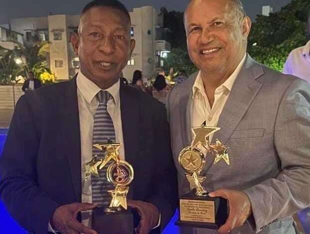 Reconocen en “Noche de New York en RD” a Erasmo Chalas Tejeda y a Santo Ramírez alcalde de Baní