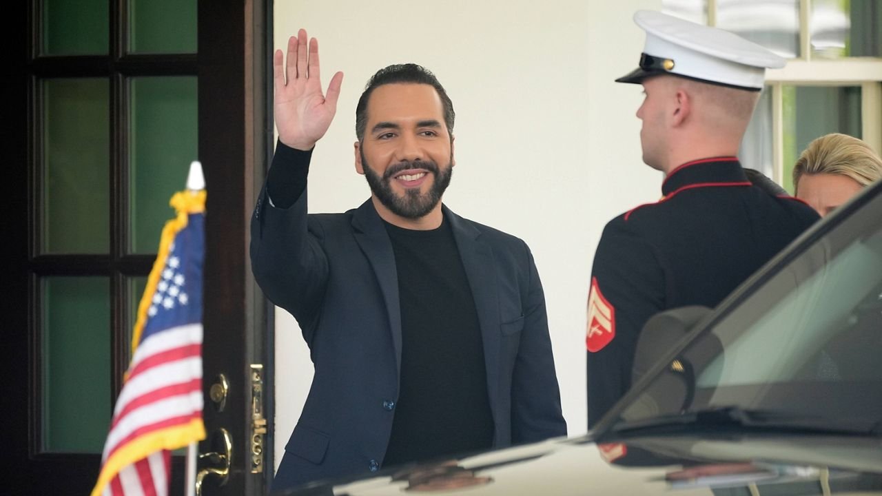 Arzobispo San Salvador se Expresa Reelecció Presidencial