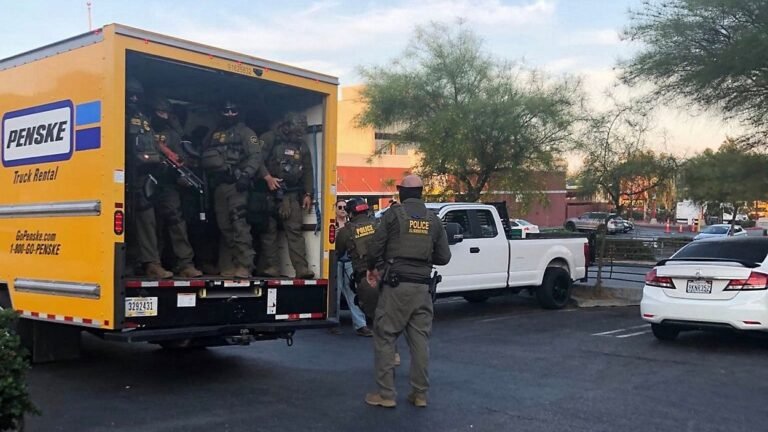 Agentes federales se Ocularon en Camión Alquilado Redada