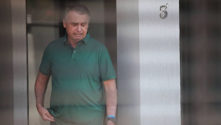 Condenan A Bolsonaro a Más de 27 Años de Cárcel