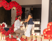 Pelotero se compromete con regidora (imágenes) – Remolacha