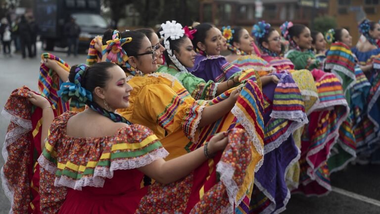 Redadas Migratorias Opacan Celebracia mes Herencia Hispana